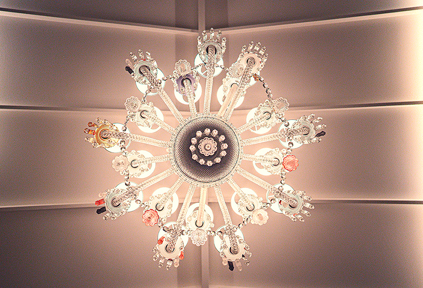 Luminaire bijou suspendu élégant
